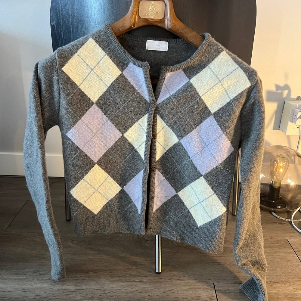 Have Argyle Knit Sweater in Gray and Cream - Picture 6 of 11